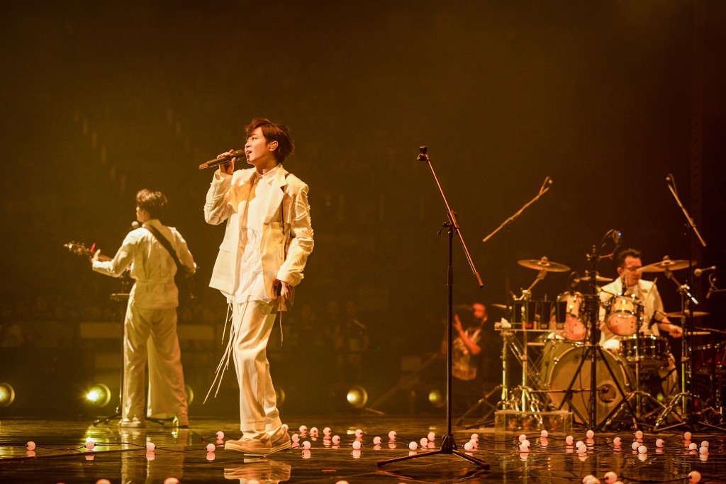苏打绿近日在内地开20周年巡回演唱会。