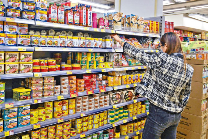 丘應樺表示，為保障消費者權益，消委會一直密切關注市面上各類貨品的供應和價格。資料圖片