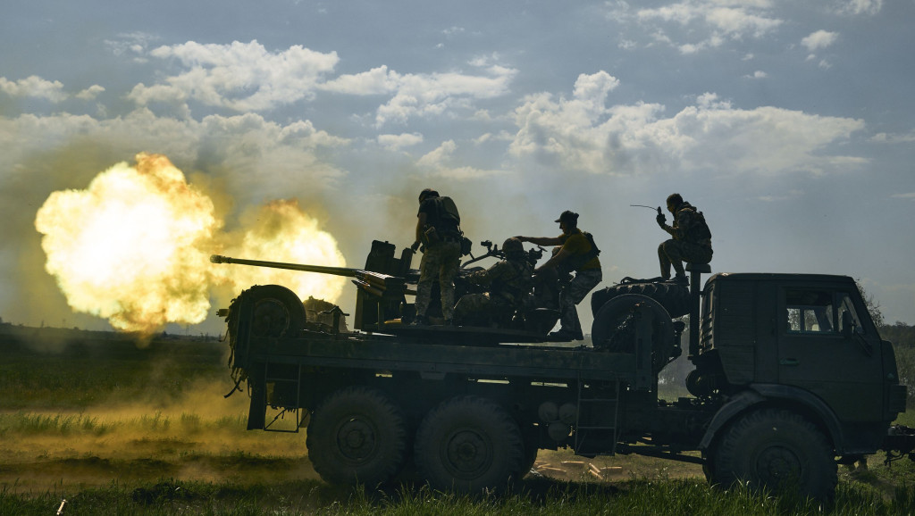 乌克兰军方表示，不会在人口稠密地区用集束弹。  资料图片