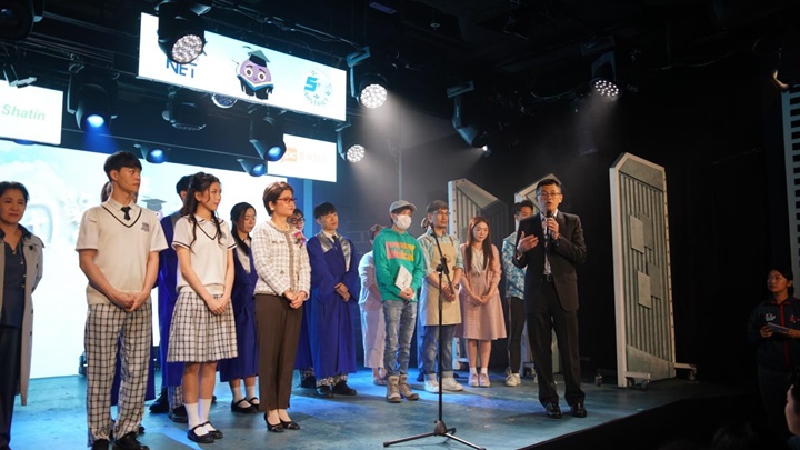 沙田警區與年僅24歲的陳恩碩導演合作舉辦「我們的青春日誌」音樂劇欣賞會。警方提供