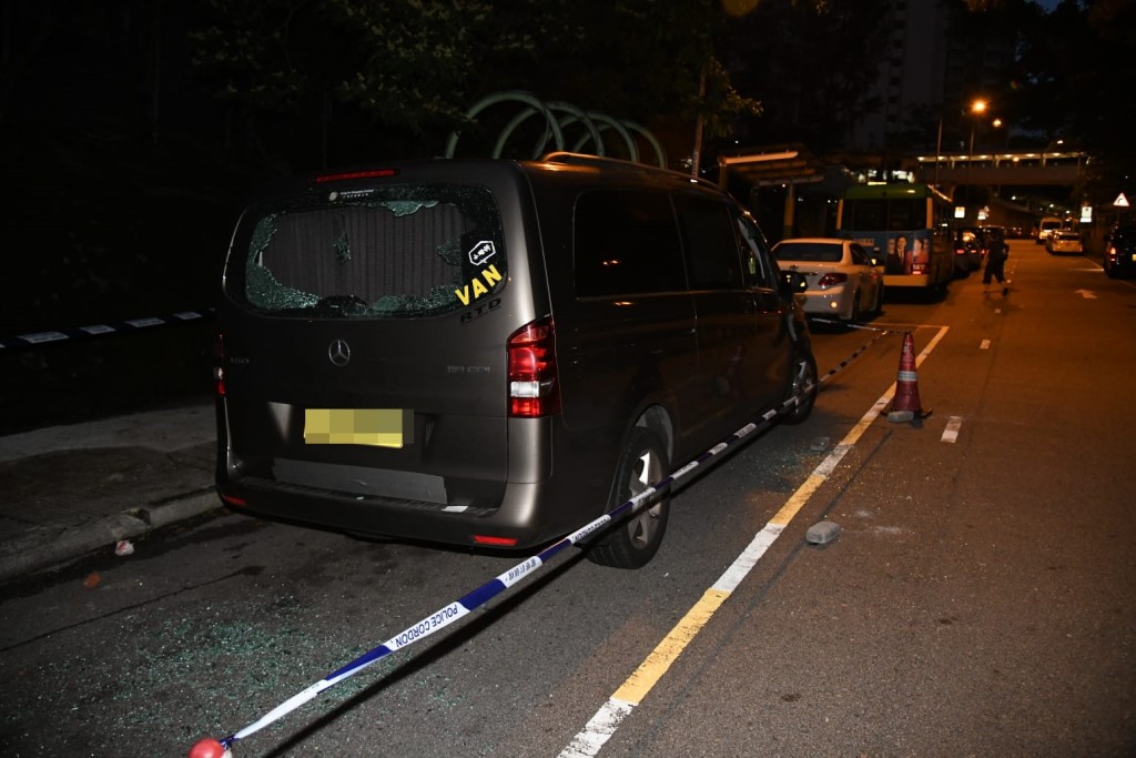 涉事客貨車。