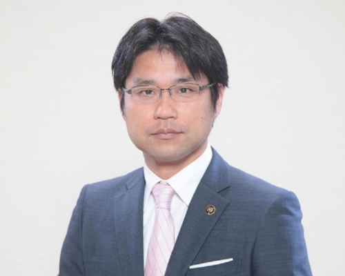 西岡晃再度當選市長。網上圖片