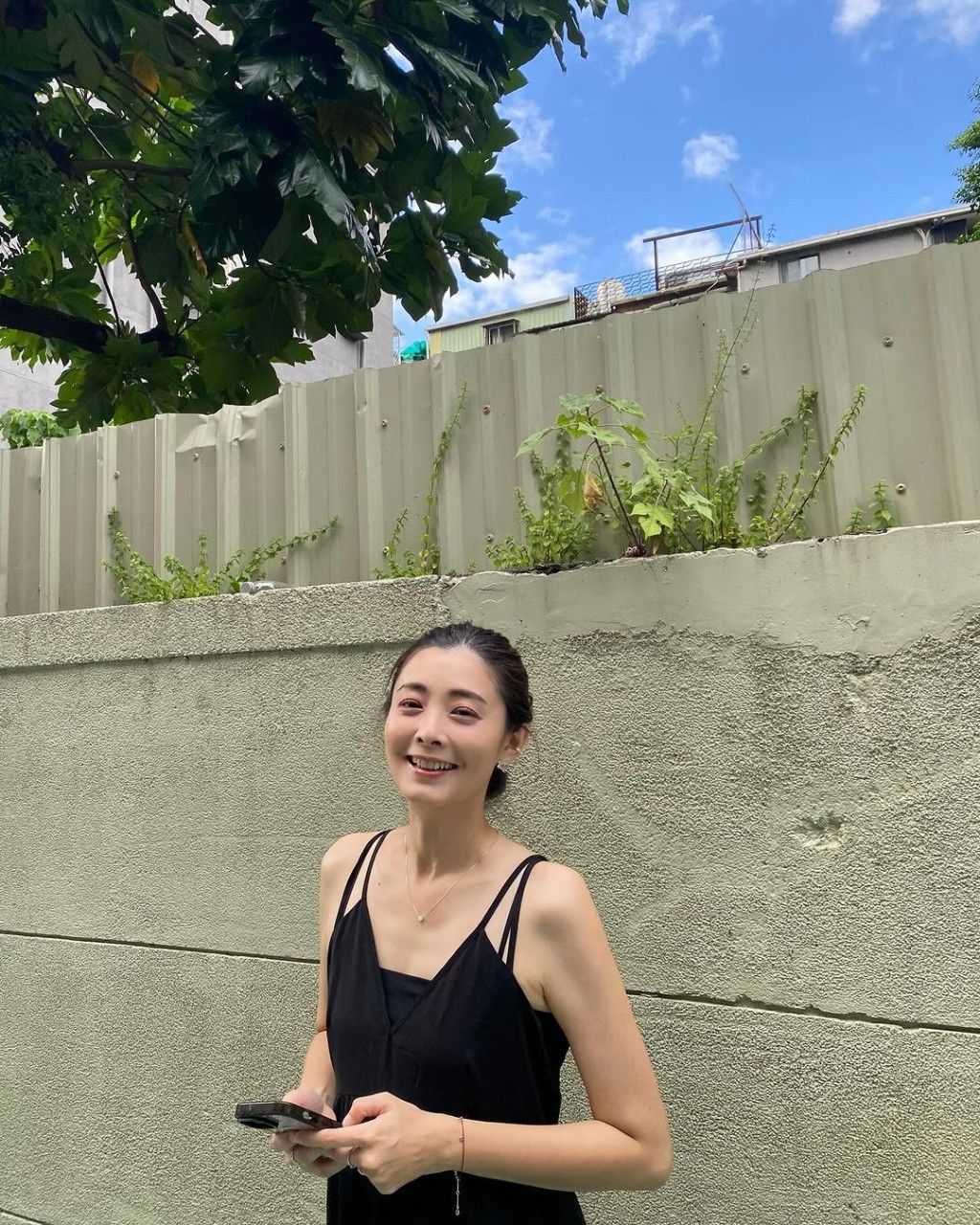 夏如芝呼籲所有女性照顧好自己,一定要定期去做相關檢查。 夏如芝呼籲所有女性照顧好自己,一定要定期去做相關檢查。