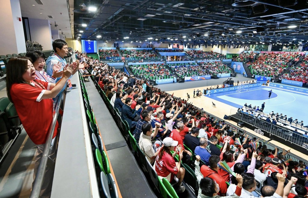 文體旅局局長羅淑佩表示，已向手球總會、港隊教練和球員等承諾，盡辦法在場地上提供支援。