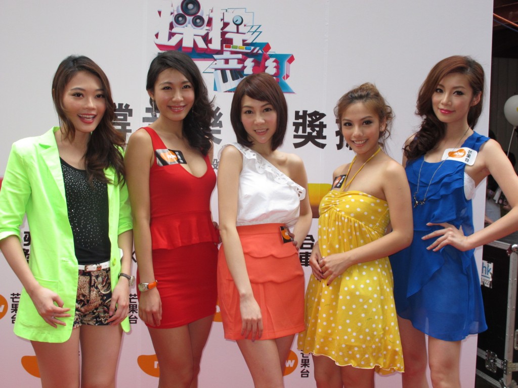 2012年离开TVB加入香港电视网络，亦曾参与NowTV的节目。