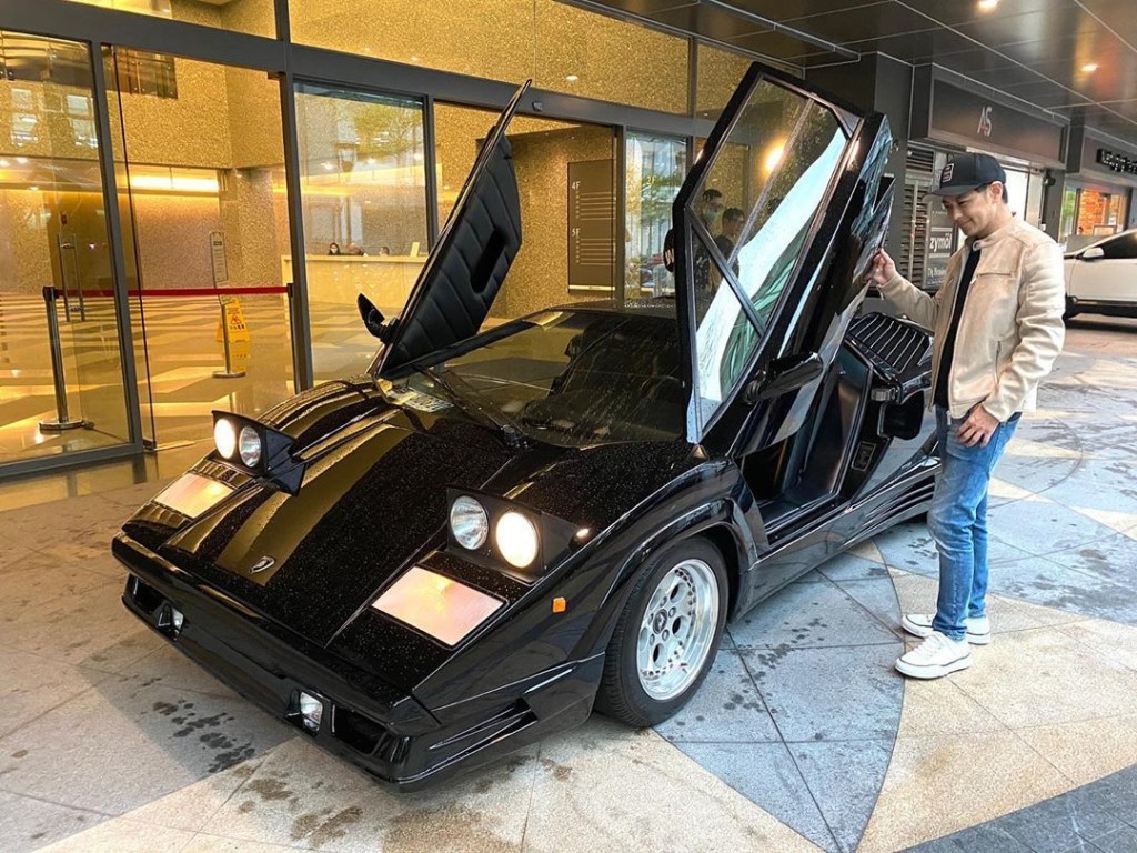 林志穎係愛車之人,擁有唔少靚車。