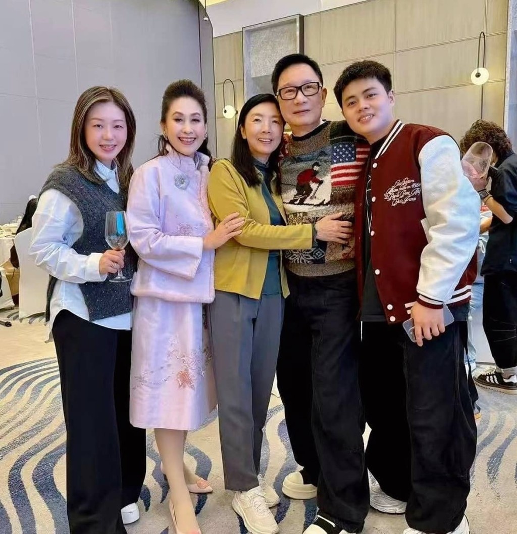 難得聚首一堂。