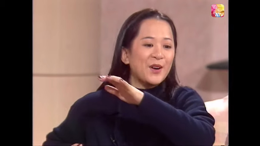 鄧小艾最終對娛樂圈沒有興趣。