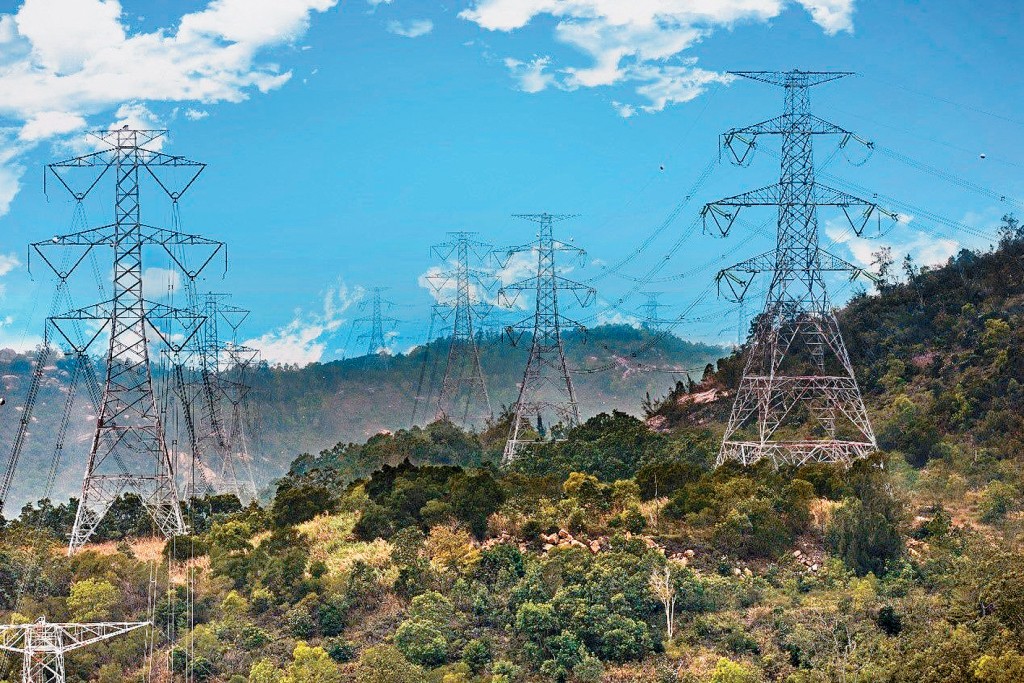 電力公司架空電纜，源源不絕提供穩定電源。