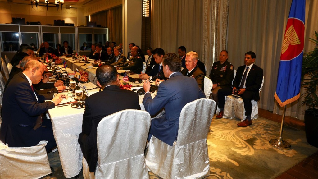 美國防長赫格塞思與東盟防務領導人舉行多邊會議。 路透社 美國防長赫格塞思與東盟防務領導人舉行多邊會議。 路透社