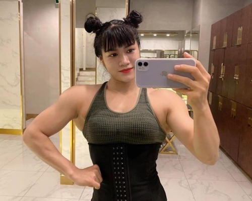 Tran Thi Ny日花6小时健身。网上图片