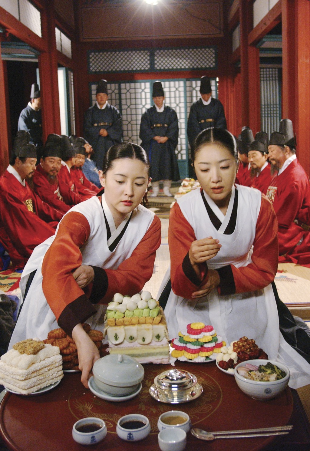 李英爱（左）主演的韩剧《大长今》于2005年在香港播出，轰动一时。