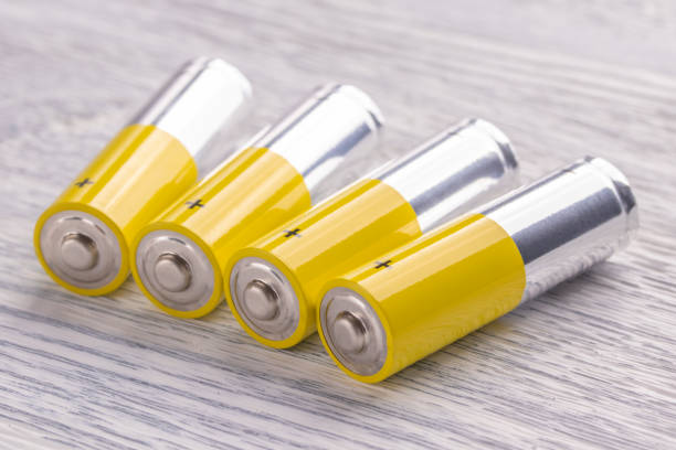 根據報告，以往曾有人將1顆2A電池塞入尿道。 iStock配圖