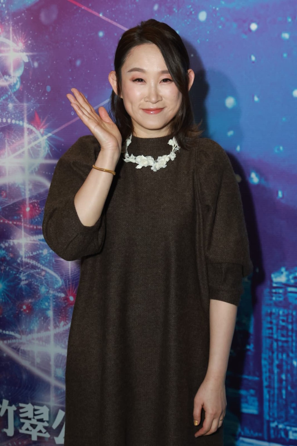 王菀之怨張敬軒從不主動搵老友。 王菀之怨張敬軒從不主動搵老友。