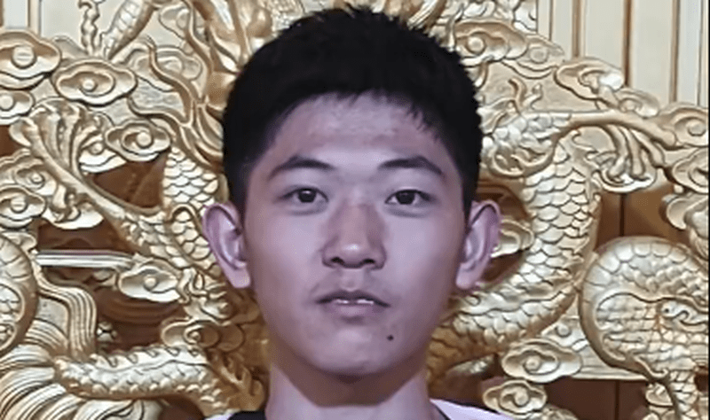 胡一嘯。 胡一嘯。