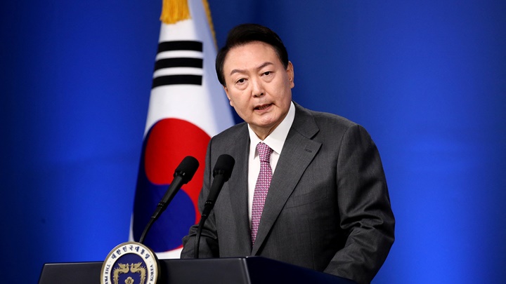 南韓總統府解釋尹錫悅的私下言論並非針對美國而是針對南韓國會，引發更多批評。路透社資料圖片