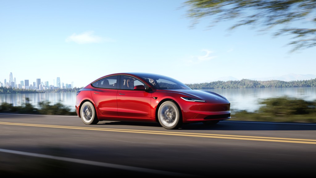 Tesla全新版本的Model 3正式在港發售。
