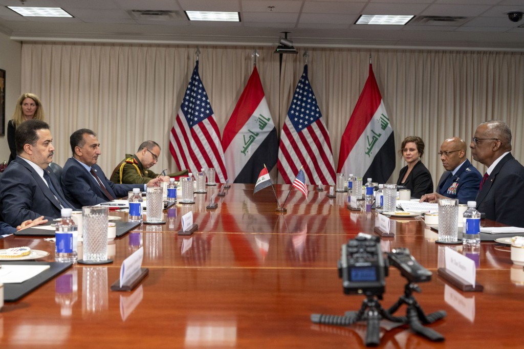 伊拉克總理蘇達尼與美國防長奧斯汀會談。美聯社