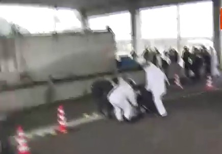 現場一片混亂。ＮＨＫ