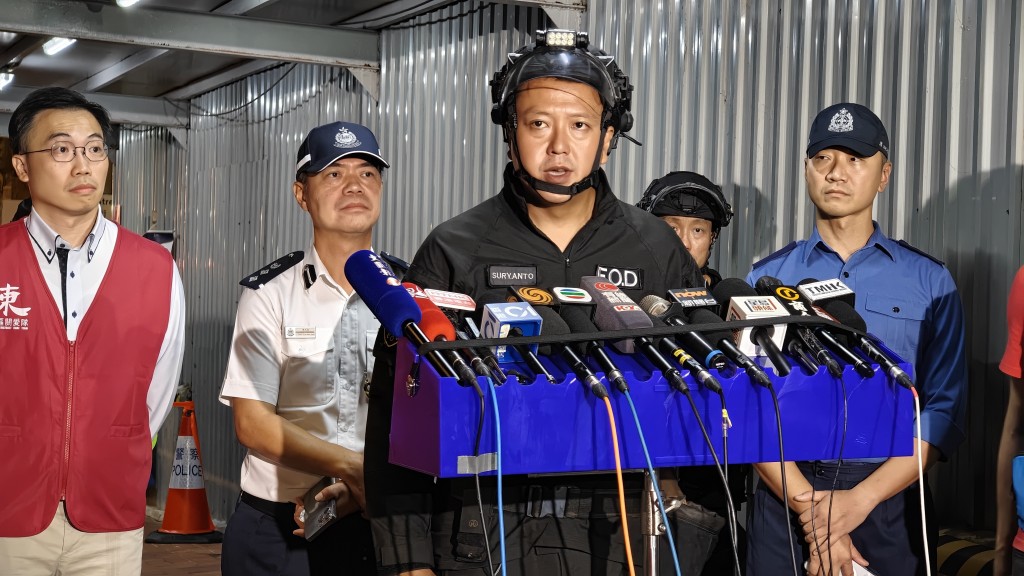 警方爆炸品處理課高級炸彈處理主任李展超。