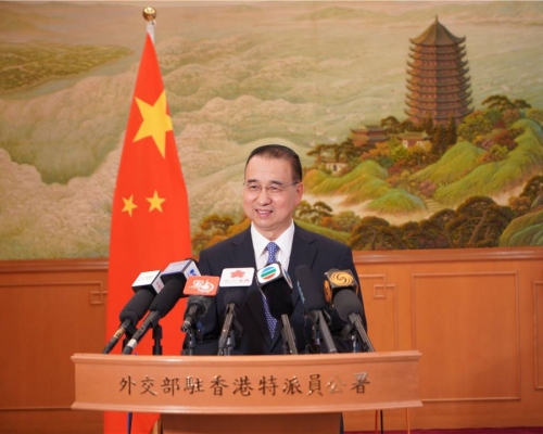 劉光源指,香港國際金融中心的地位穩固。外交部駐港公署圖片