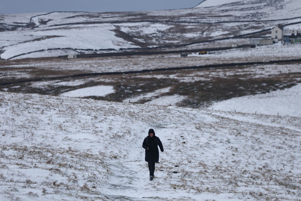 “戈雷蒂”风暴为英国西米德兰兹郡带来强烈降雪和暴雨。 路透社