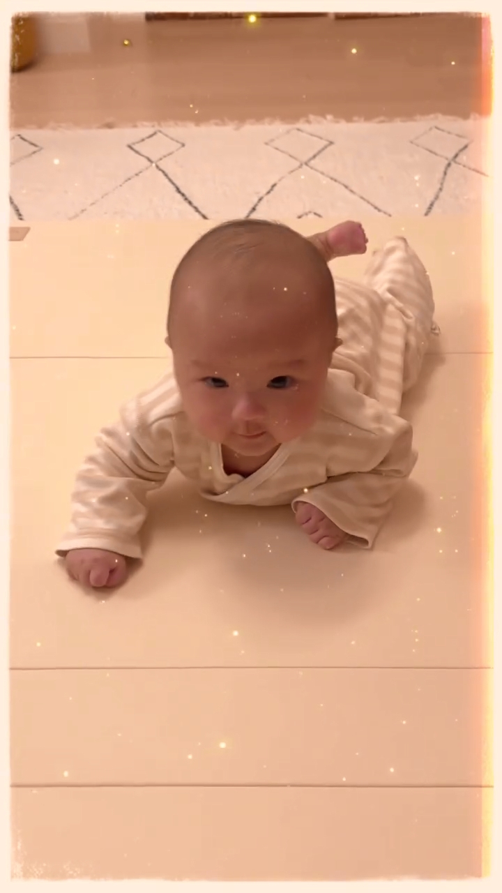 朱慧敏女兒SheRa很愛笑。 朱慧敏女兒SheRa很愛笑。