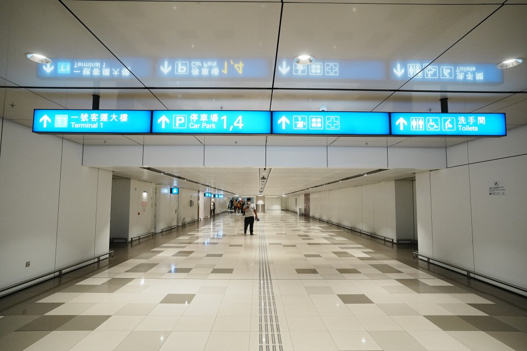 服務時間為每日早上9時至晚上11時。