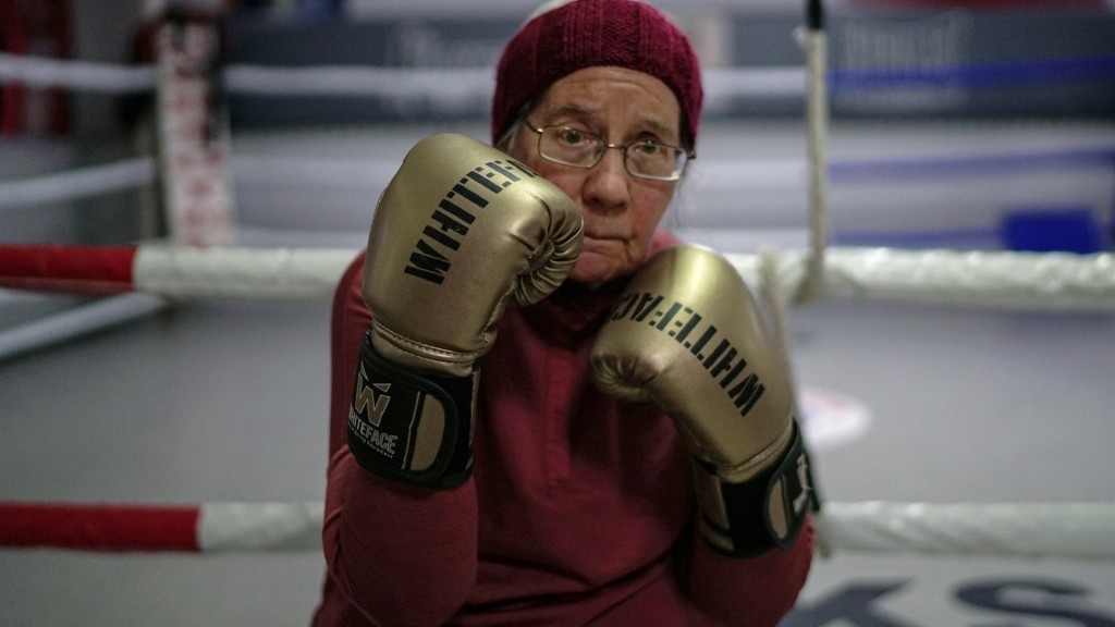 土耳其一名75歲帕金遜症患者打拳鍛練。 路透社