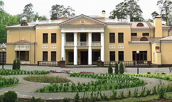 奧加廖沃（Novo-Ogaryovo）總統官邸外貌。 網上圖片