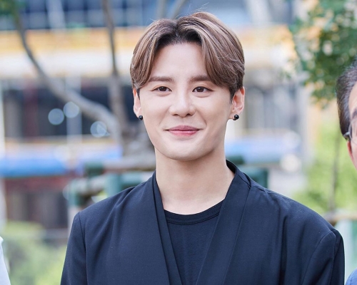 金俊秀疑出售酒店時被騙，報警查證。（網圖）