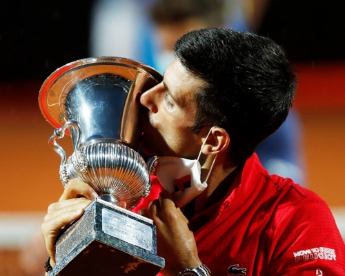 杜高域奪第三十六個大師賽冠軍。網上圖片