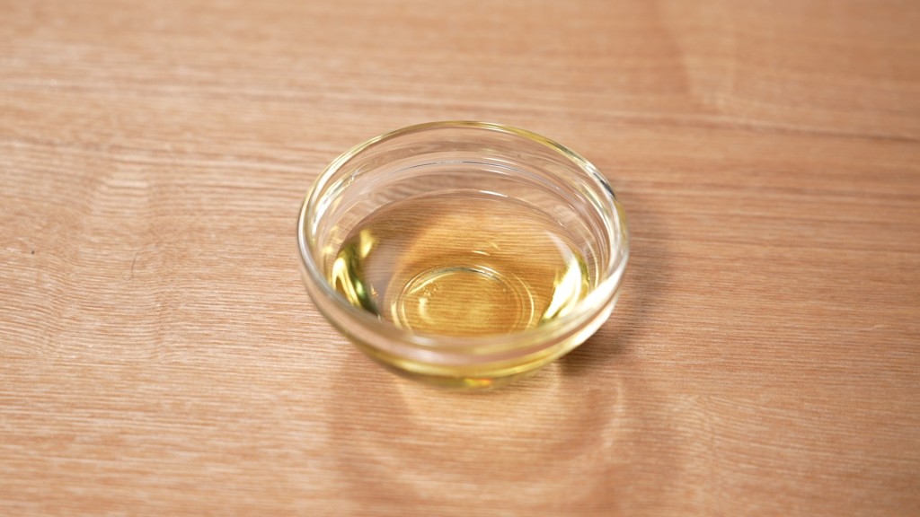 植物油、粟米油及葡萄籽油含有令會身體發炎的奧米加 6，應該盡量避免使用。
