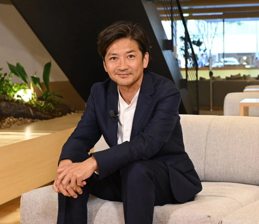 國分太一表面形象親和,曾獲封零負評藝人,但自上周爆出嚴重違規後,不斷爆出黑歷史。 國分太一表面形象親和,曾獲封零負評藝人,但自上周爆出嚴重違規後,不斷爆出黑歷史。