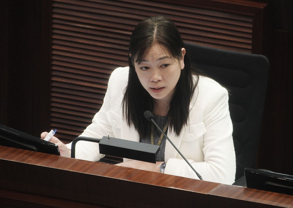 提出質詢的民建聯立法會議員郭玲麗關注現時主流中學、小學及幼稚園就讀的SEN學童數目。資料圖片 提出質詢的民建聯立法會議員郭玲麗關注現時主流中學、小學及幼稚園就讀的SEN學童數目。資料圖片