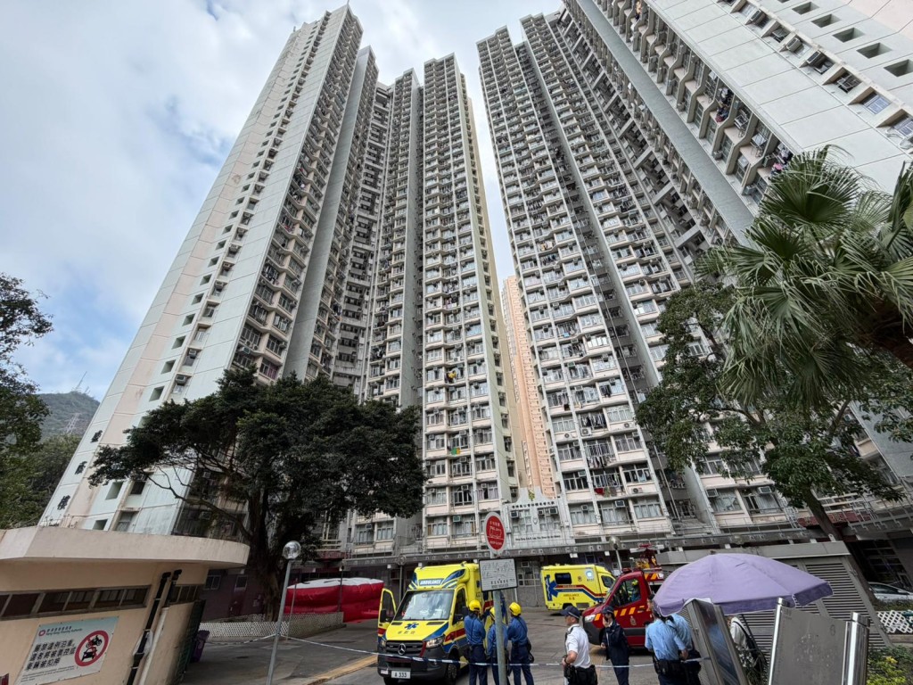 現場為葵涌安蔭邨盛蔭樓。曾志恒攝 現場為葵涌安蔭邨盛蔭樓。曾志恒攝