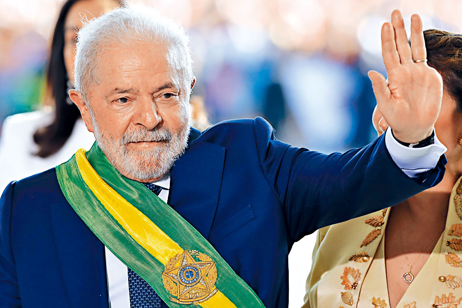 美國政府官員指盧拉當選公正性被質疑時，是美國挺身而出並明確地捍衛巴西。