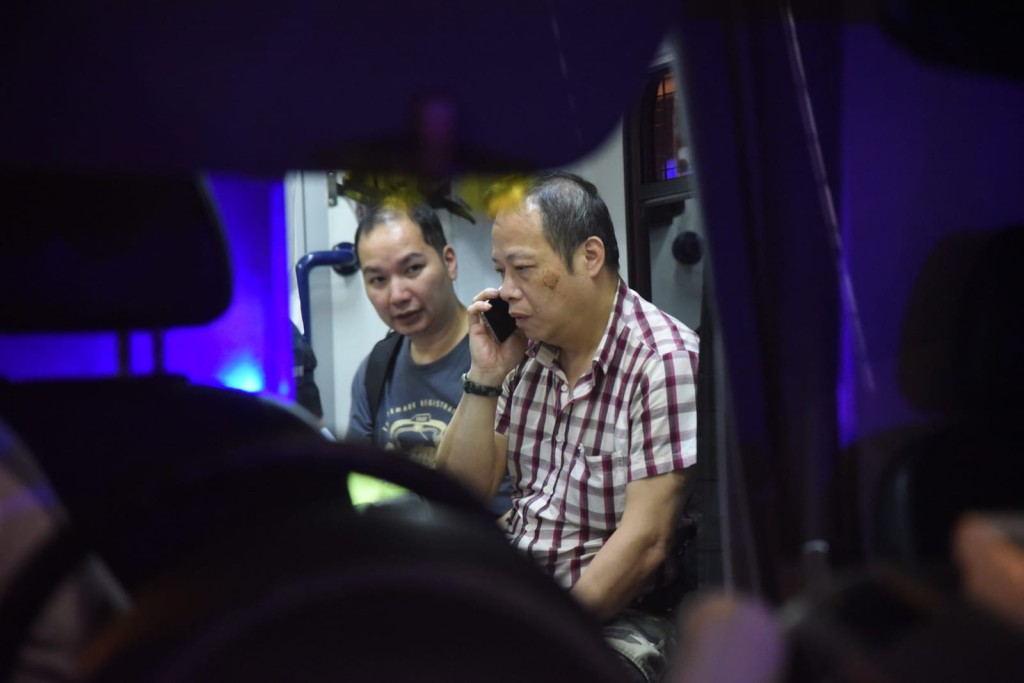 傷者送院治理。