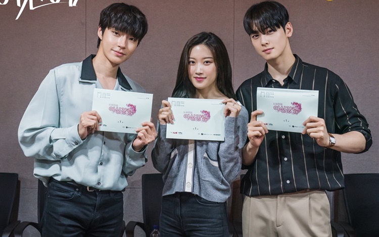 車銀優拍過多部漫畫改編的劇集，被指有如漫畫跳出來的男主角。