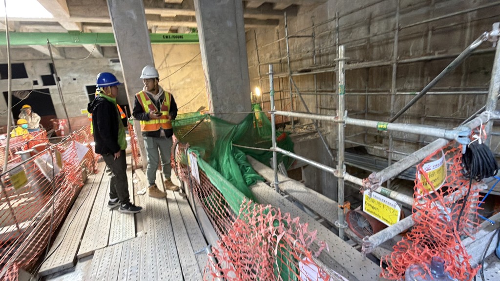 對於因吸煙引致高風險的行為，未盡責的承建商/分判商最高罰款40萬元，許澤森稱有關的罰則仍是合理的水平。示意圖