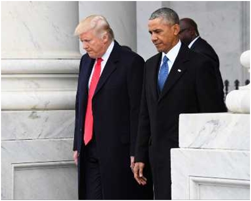 奧巴馬（右）駁斥特朗普（左）指控。AP