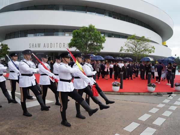 科大升旗典礼继续由香港辅助警察队会操及升旗队负责。科大图片