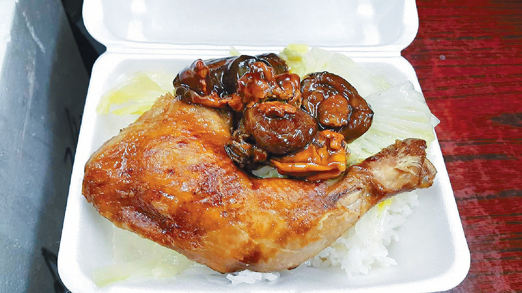 ■明哥表示,今日會派約300飯盒。資料圖片 ■明哥表示,今日會派約300飯盒。資料圖片