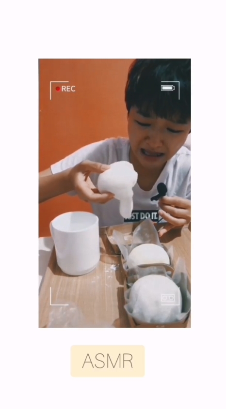 Regen拍片期間不時發生蝦碌場面。