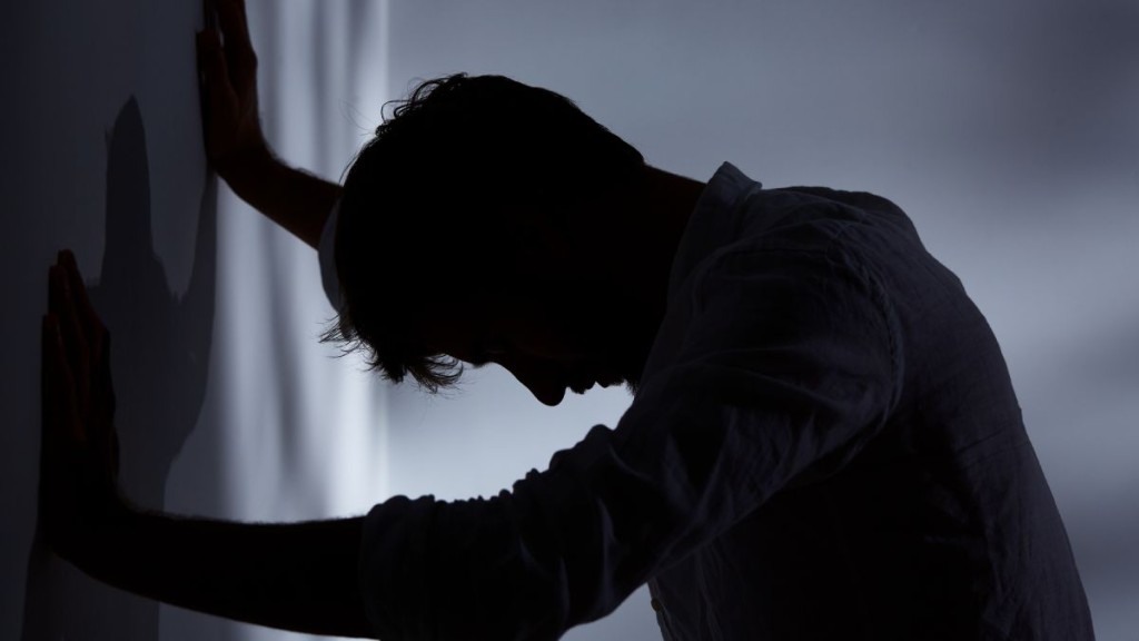 日本一名66歲男子被指勒斃11歲兒子。iStock