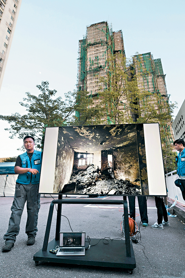 大埔宏福苑一個單位內貌曝光，可見所有傢俬和物品付之一炬。