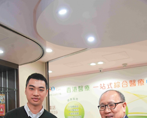 鄧成波兒子鄧耀邦(左) ，斥2988萬購葵涌金威工廈地廠。