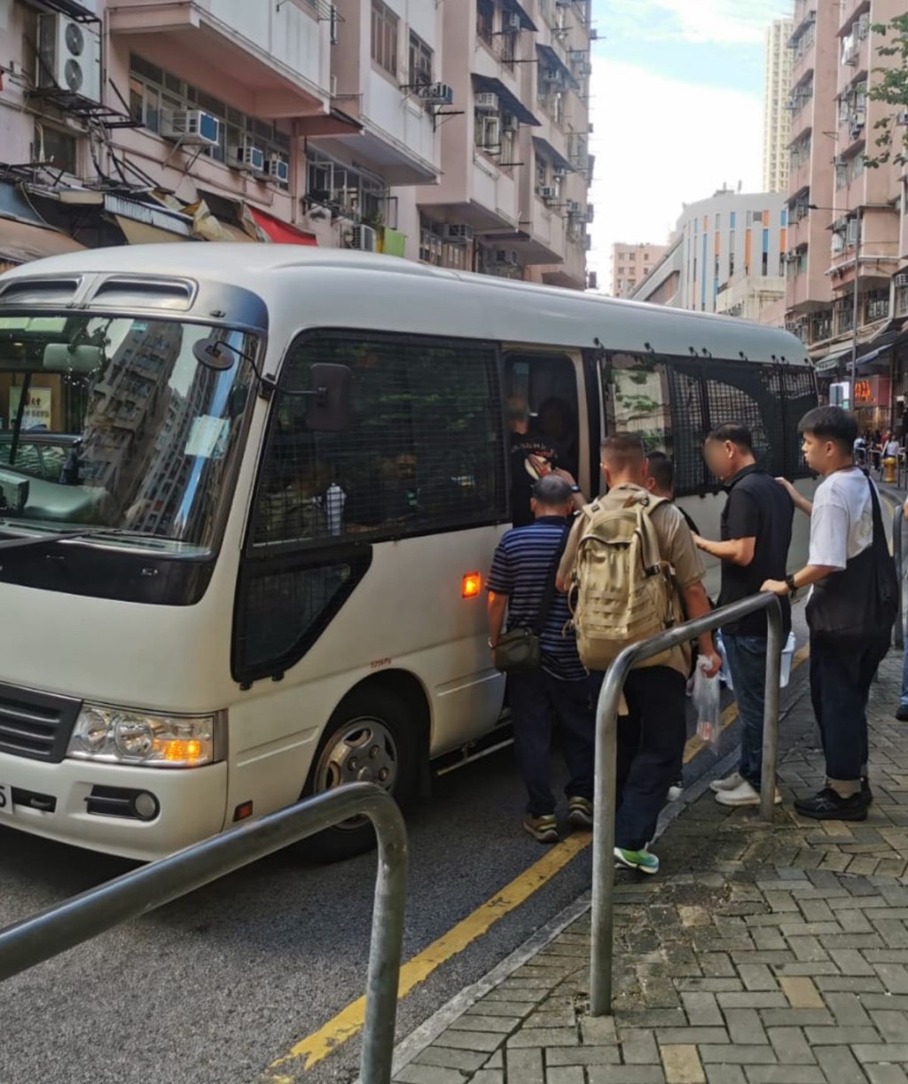 4名男子被警方拘捕。警方提供