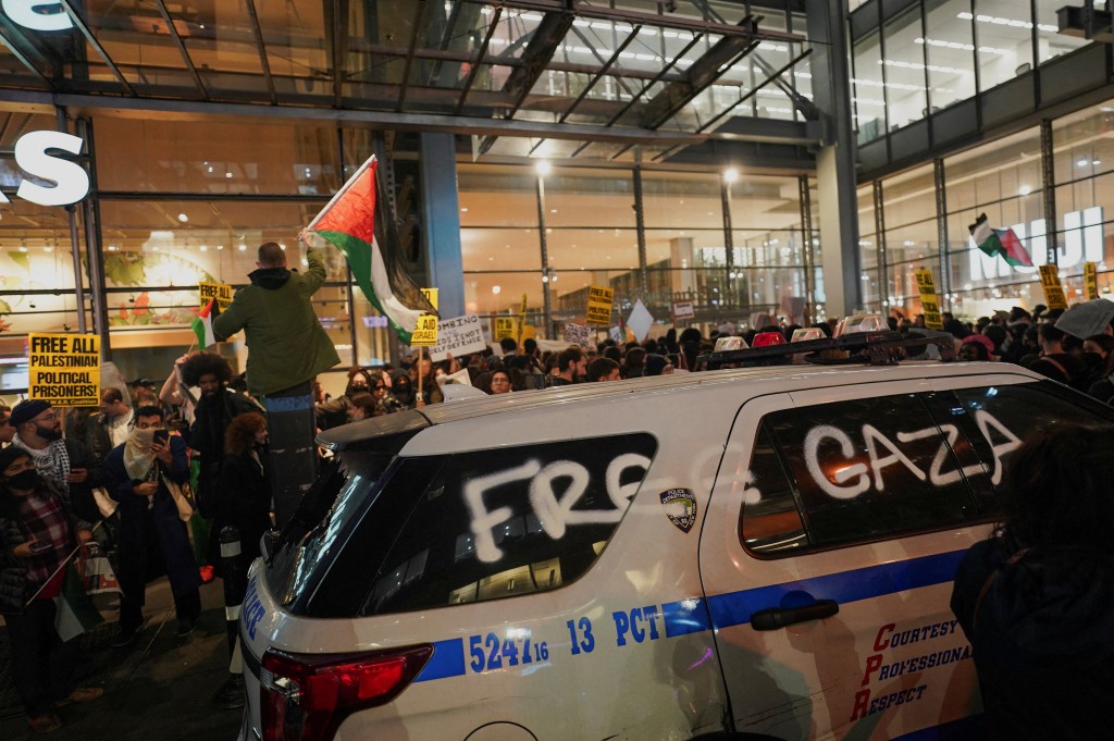 示威者要求解放加沙。路透社