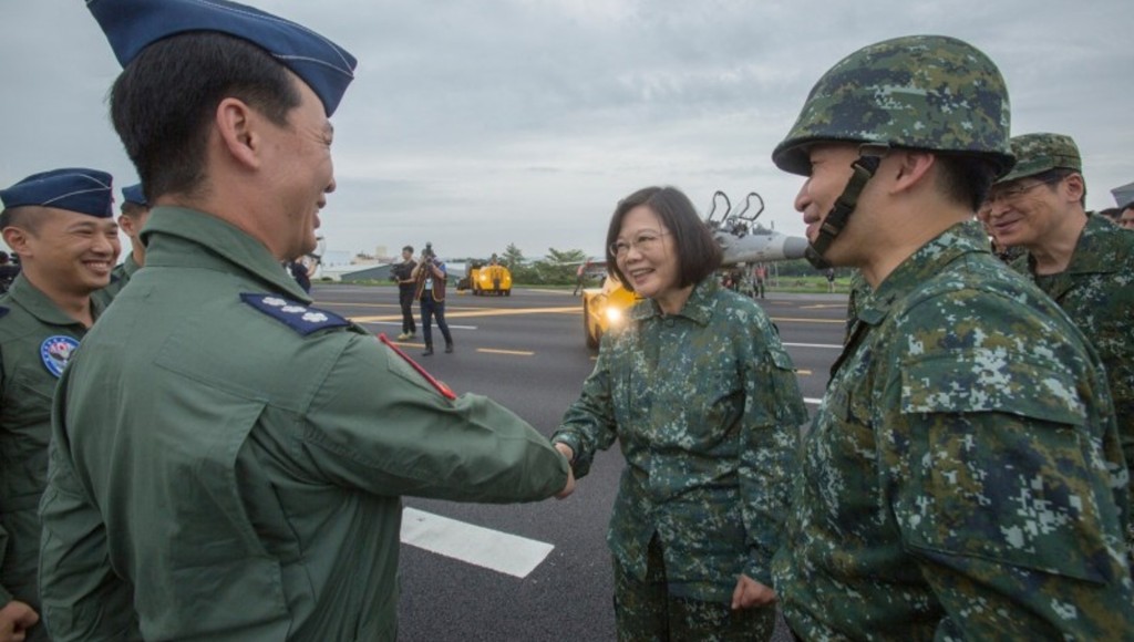 日媒指台灣九成退役軍官向大陸賣情報。